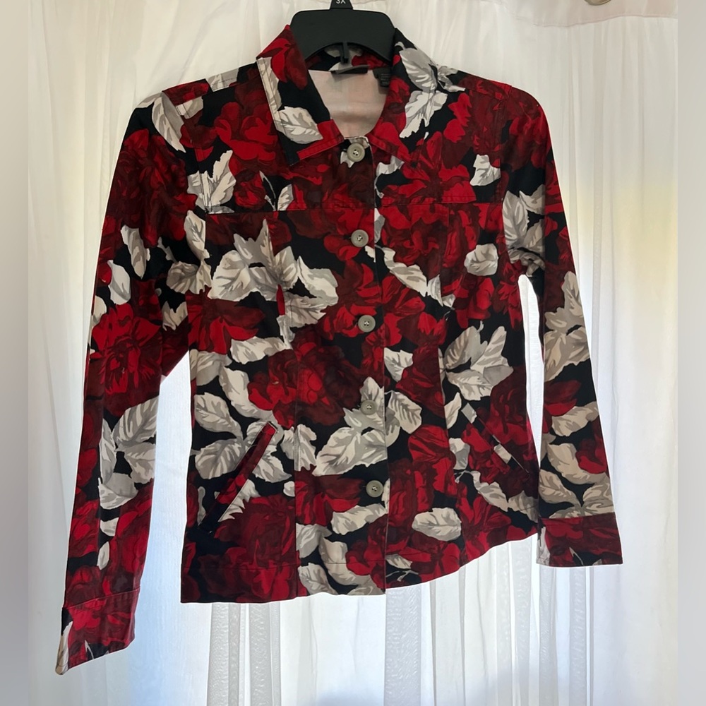 Womens Additions Chico's 8/ 10 Medium Jacket Button Red Black Floral Long Sleeve